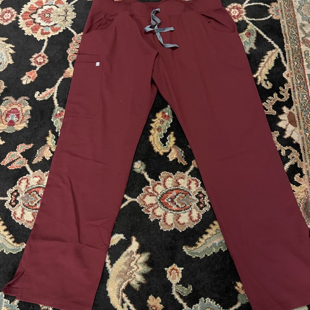 FIGS Kade scrub pants